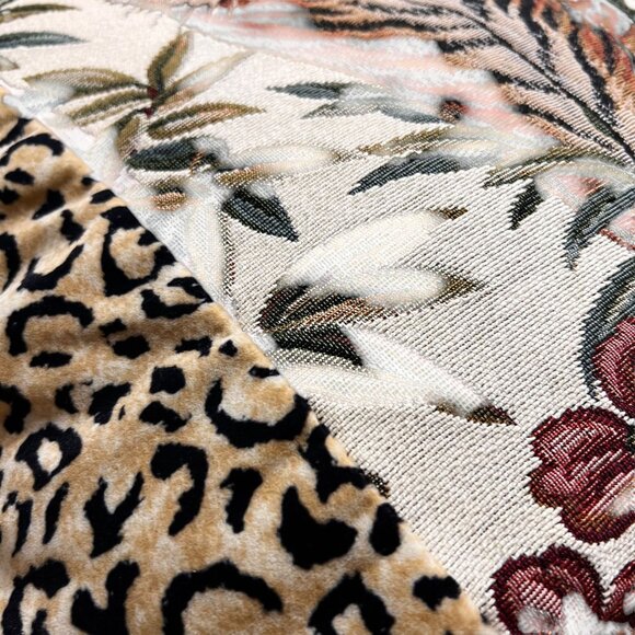 Ashford Court Tiger Tapestry Throw Pillow Velour Sides Back Jungle 19x19 - Picture 3 of 8